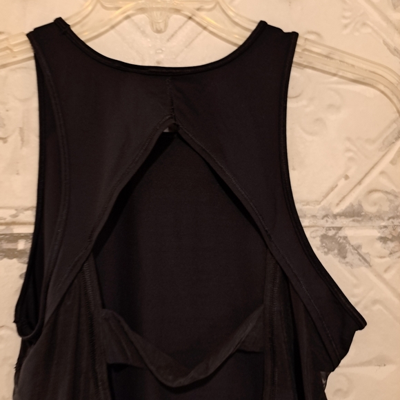 Victoria's Secret Victoria Sport Cut Out Muscle Tee - XS - Picture 4 of 12